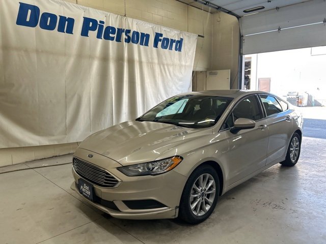 Used 2017 Ford Fusion SE w/ Fusion SE Technology Package