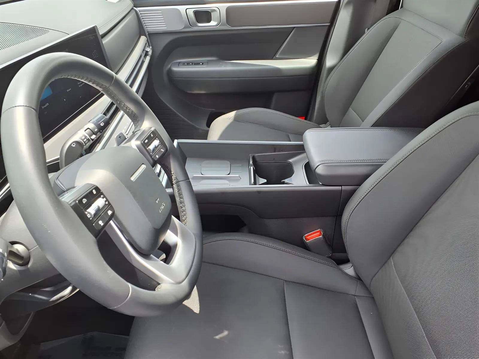 Certified 2026 Hyundai Santa Fe SE FWD image 15