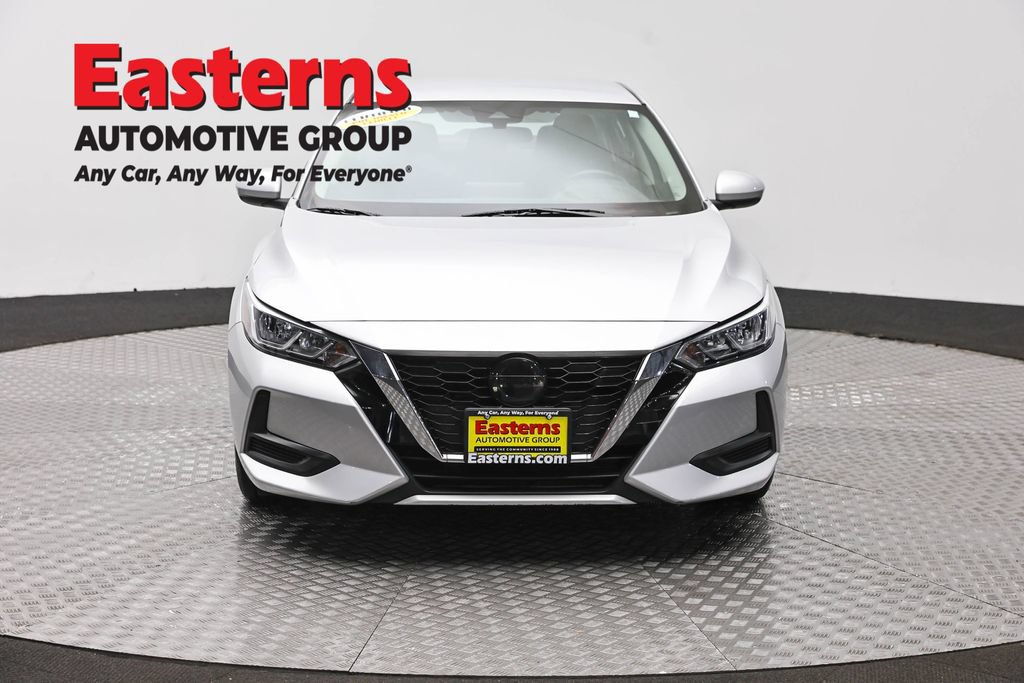 Used 2022 Nissan Sentra SV FWD image 2