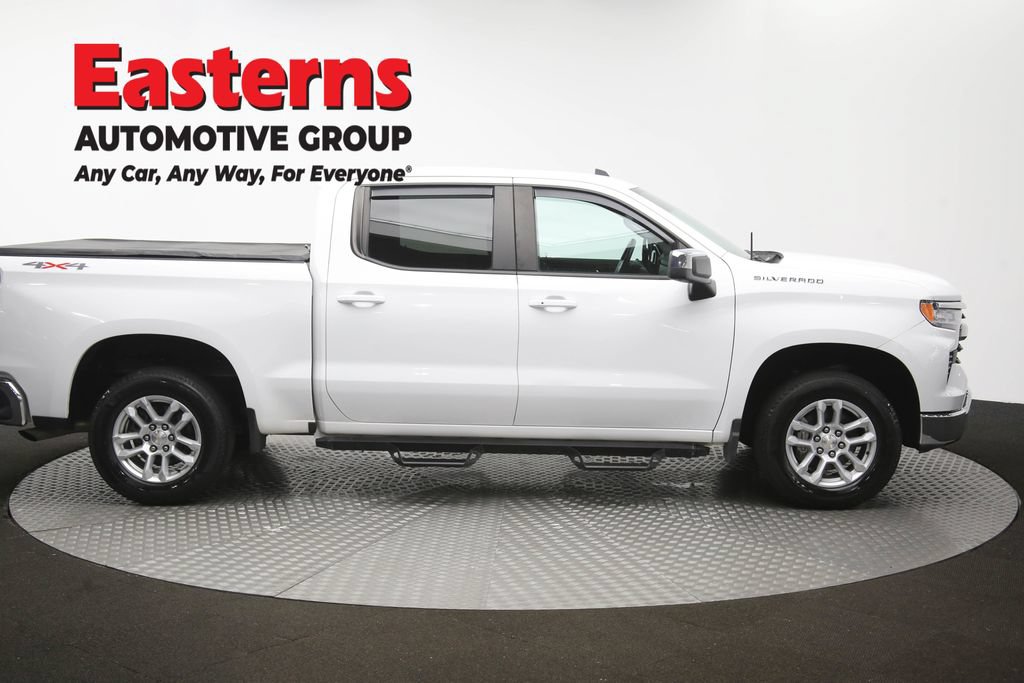 Used 2023 Chevrolet Silverado 1500 LT AWD/4WD image 46