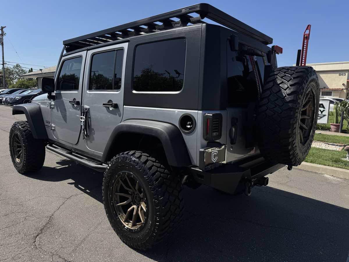 Used 2015 Jeep Wrangler Unlimited Sport AWD/4WD image 4
