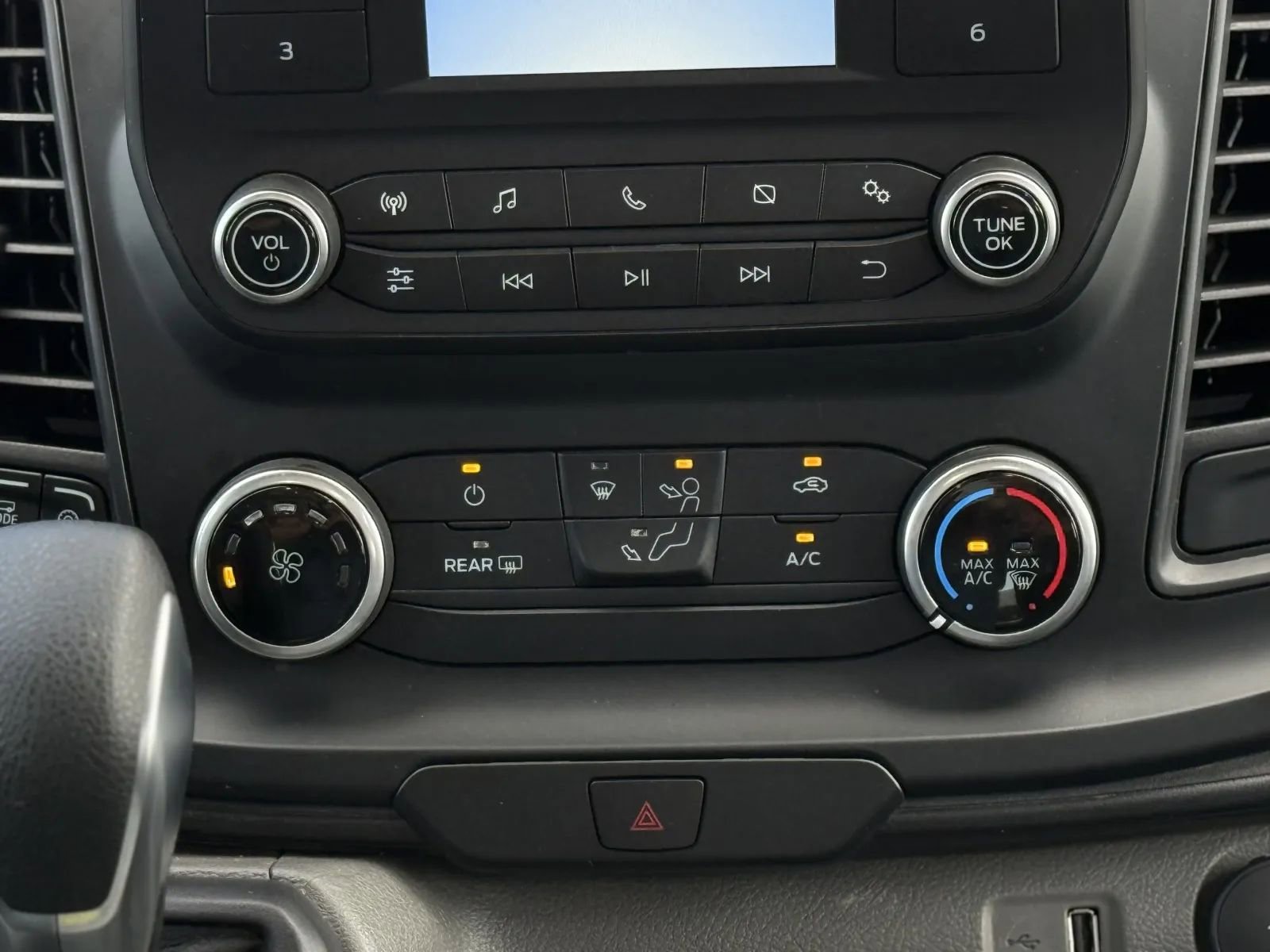 Used 2023 Ford Transit 250 Medium Roof AWD image 31