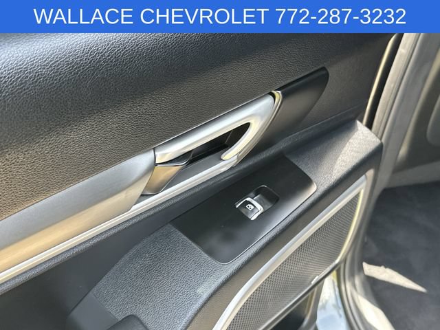Used 2022 Kia Telluride LX FWD image 13