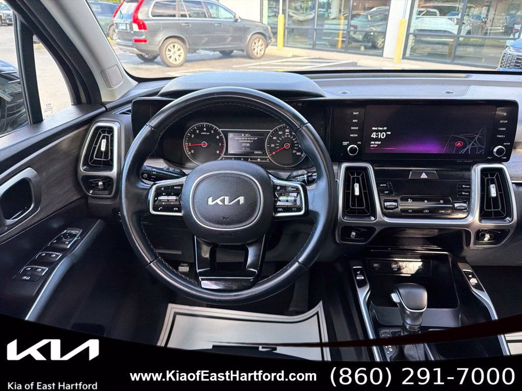 Certified 2023 Kia Sorento S w/ Panoramic Sunroof Package AWD/4WD image 23