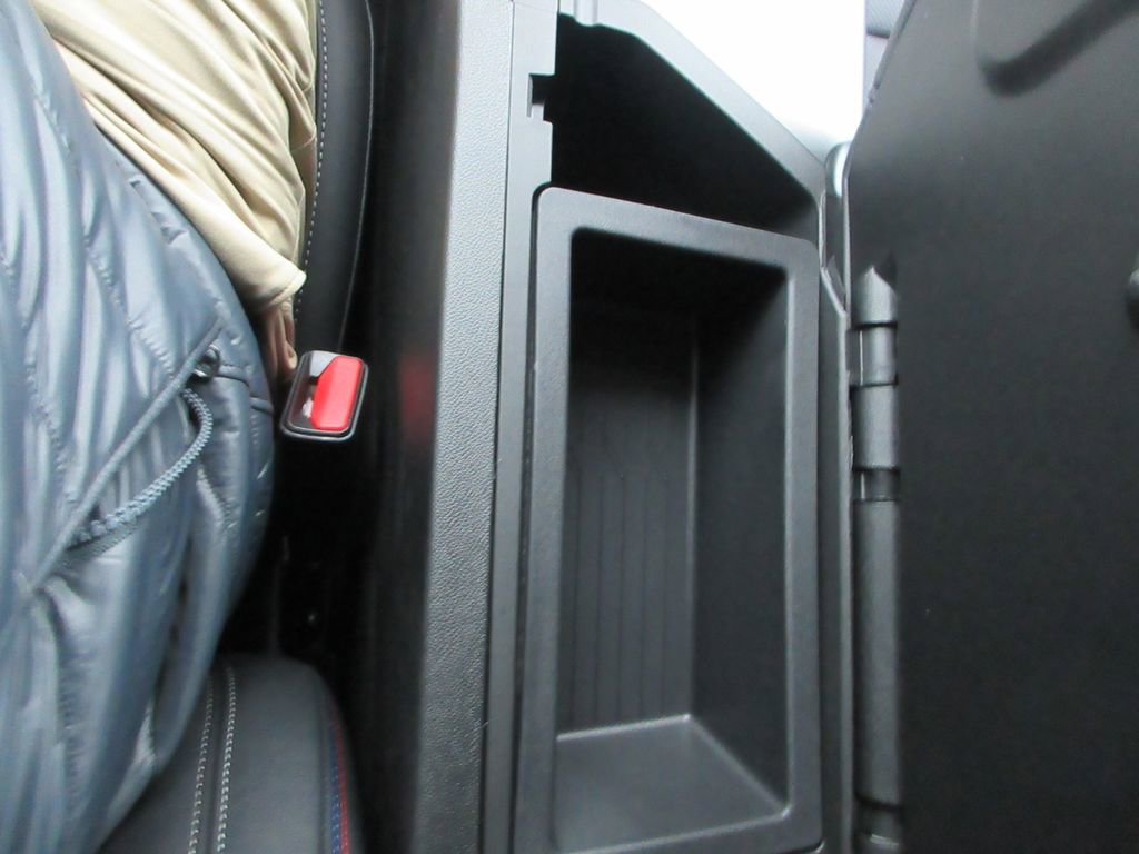 New 2026 Chevrolet Equinox EV RS image 29