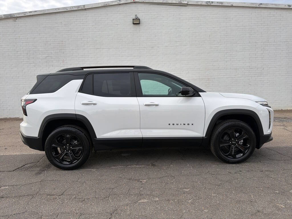 New 2026 Chevrolet Equinox LT w/ Midnight Edition image 40