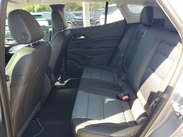 New 2026 Chevrolet Trax LT w/ Midnight Edition FWD image 6