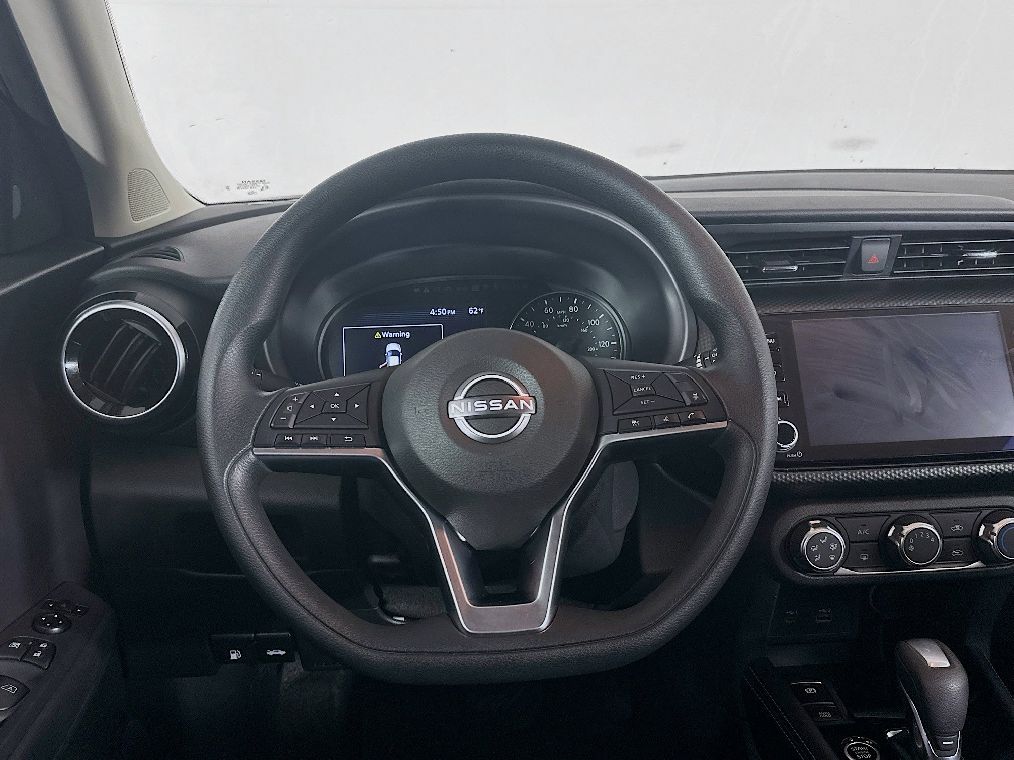 Used 2024 Nissan Kicks SV w/ Exterior Package image 18