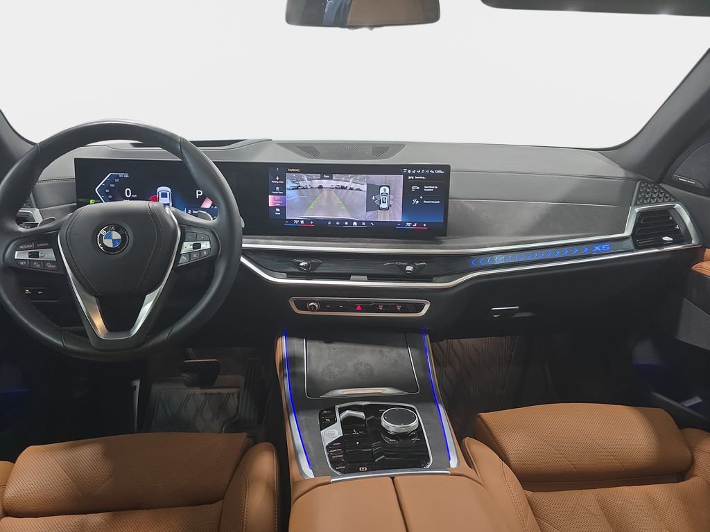 Certified 2025 BMW X5 sDrive40i w/ Climate Comfort Package image 10