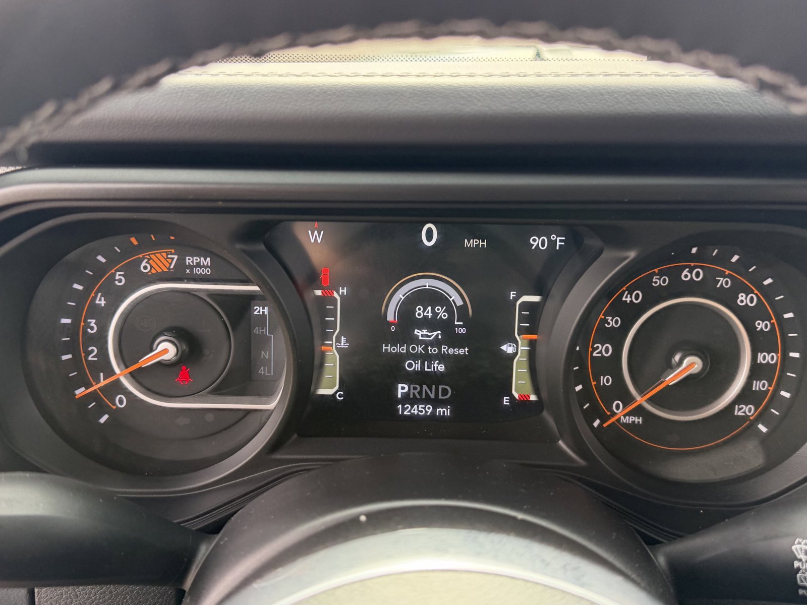 Used 2025 Jeep Wrangler Sahara image 14