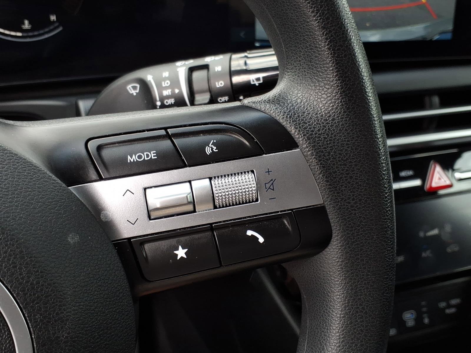 Certified 2025 Hyundai Tucson SEL FWD image 24