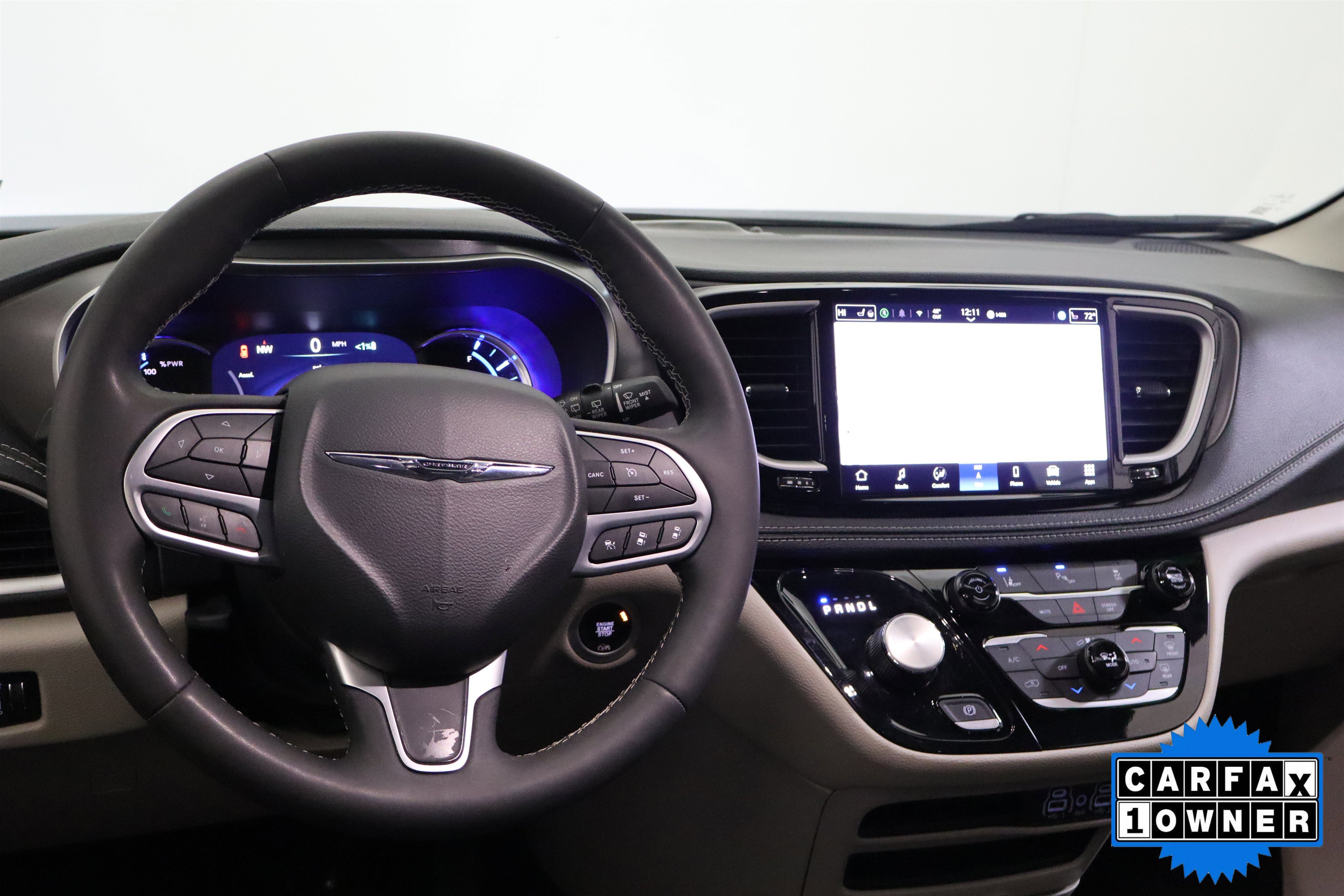 Used 2024 Chrysler Pacifica Select image 50