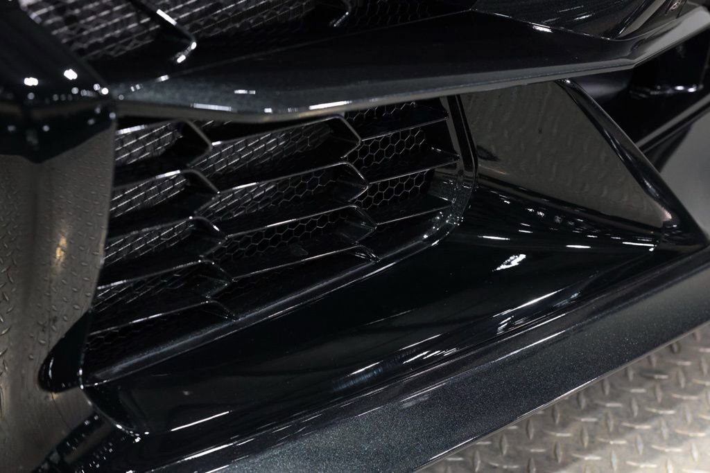 Used 2024 Chevrolet Corvette Z06 w/ Stealth Interior Trim Package image 19