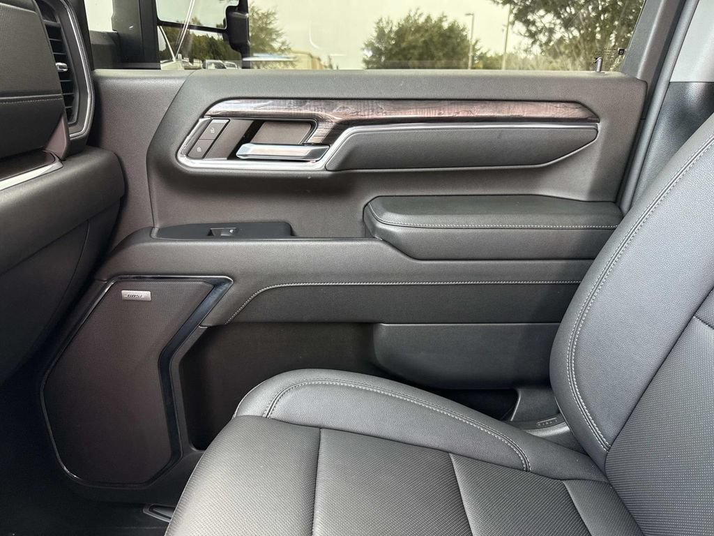 Used 2024 Chevrolet Silverado 2500 LTZ w/ LTZ Plus Package AWD/4WD image 34
