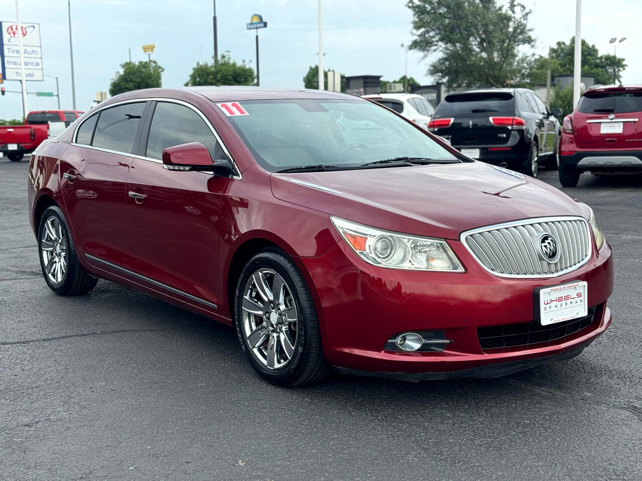 Used 2011 Buick LaCrosse CXL w/ Driver Confidence Package image 3