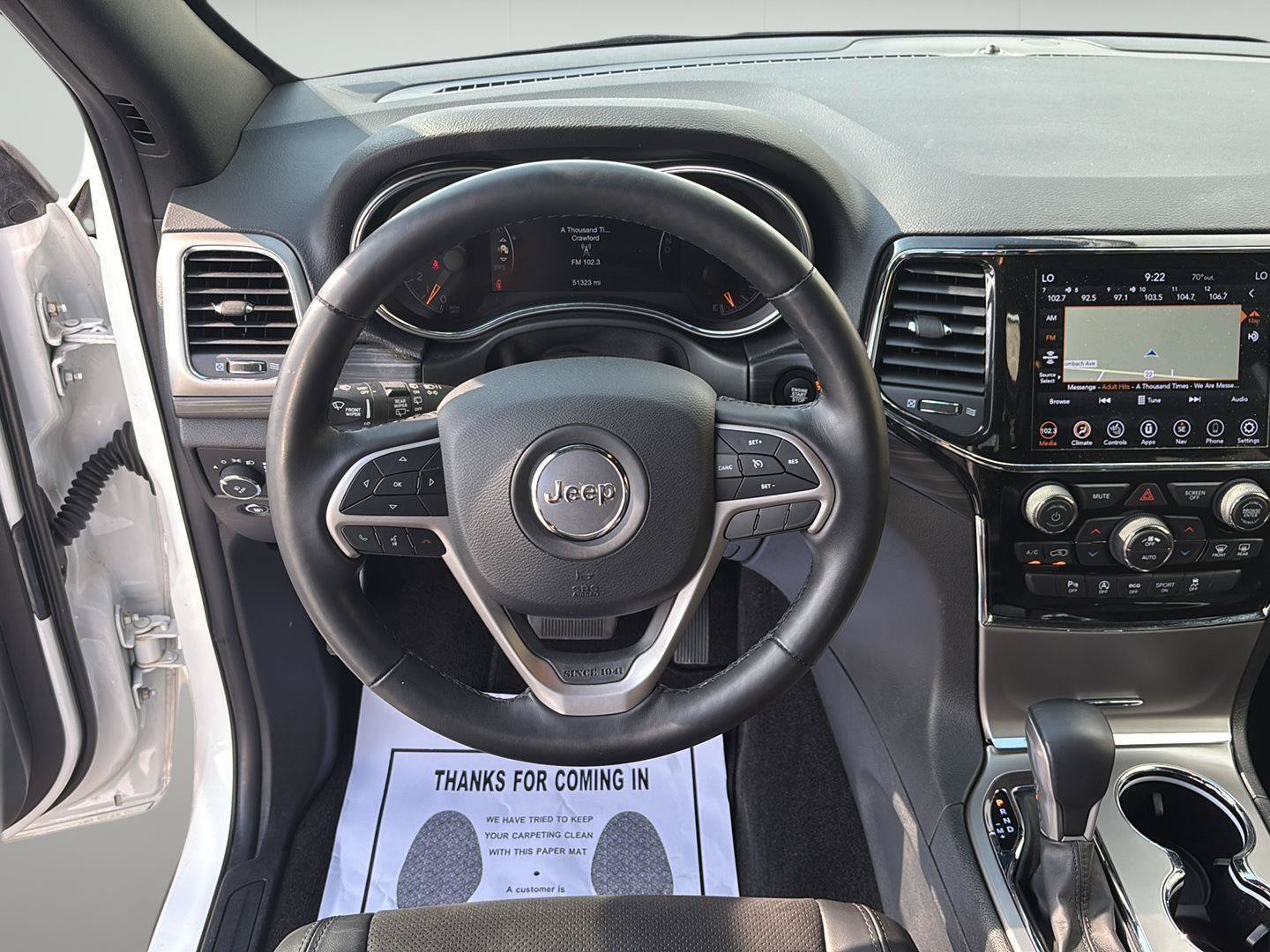 Used 2022 Jeep Grand Cherokee Laredo X AWD/4WD image 9