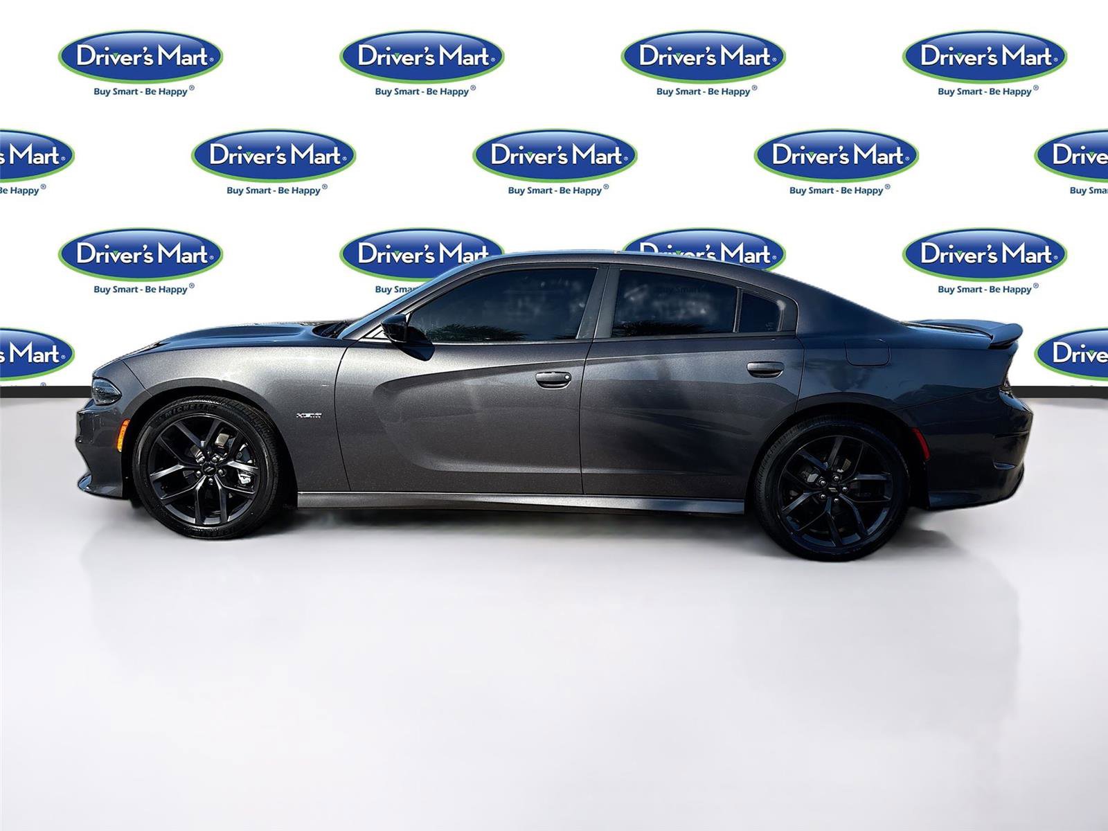 Used 2019 Dodge Charger R/T w/ Blacktop Package image 4