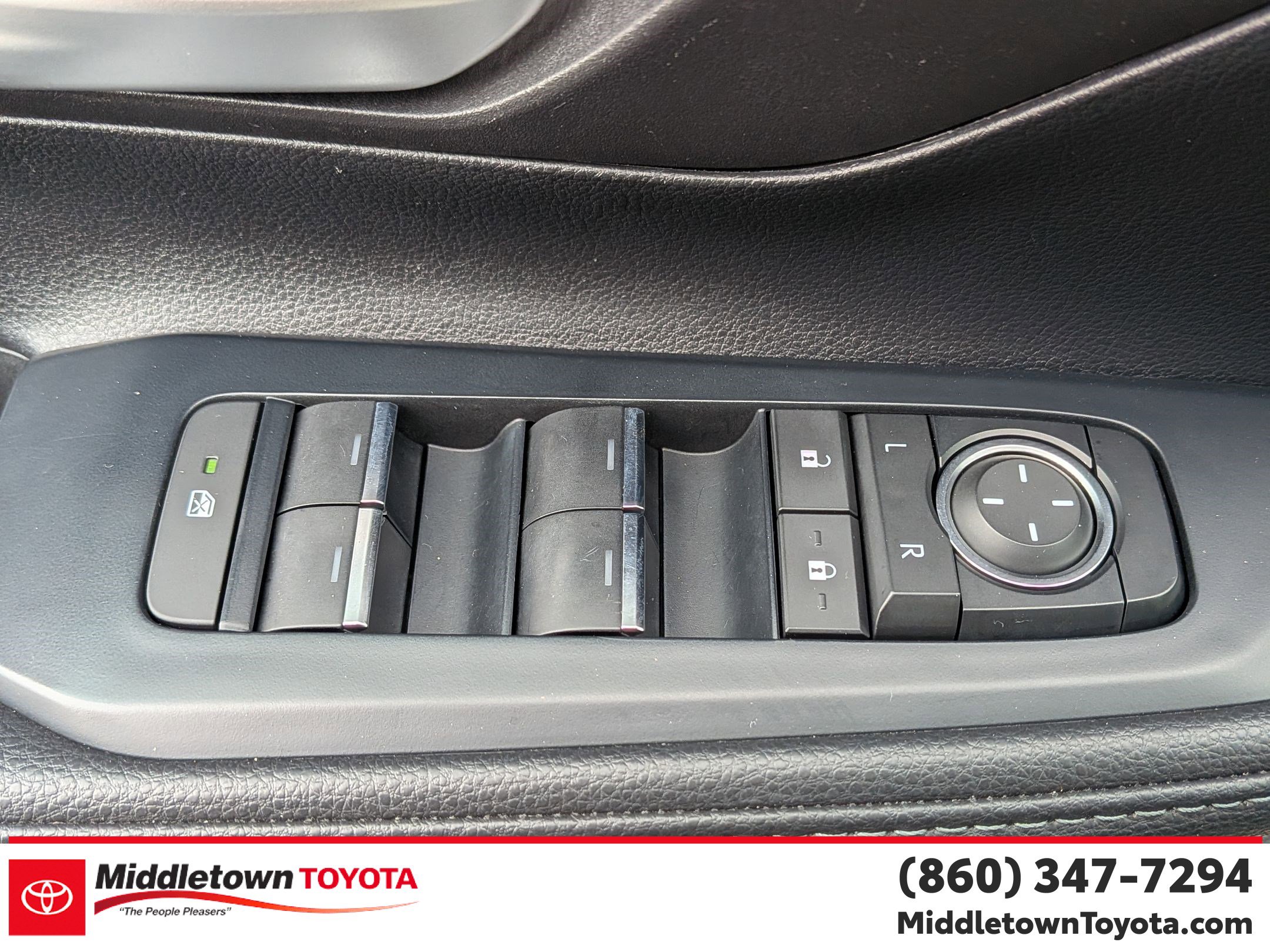 Certified 2024 Toyota Grand Highlander XLE image 12