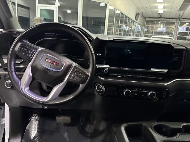 Used 2025 GMC Sierra 1500 SLT image 16