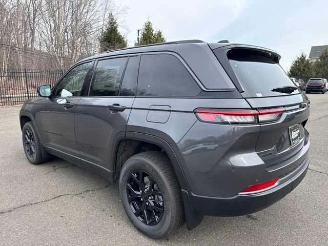 New 2026 Jeep Grand Cherokee Altitude image 11