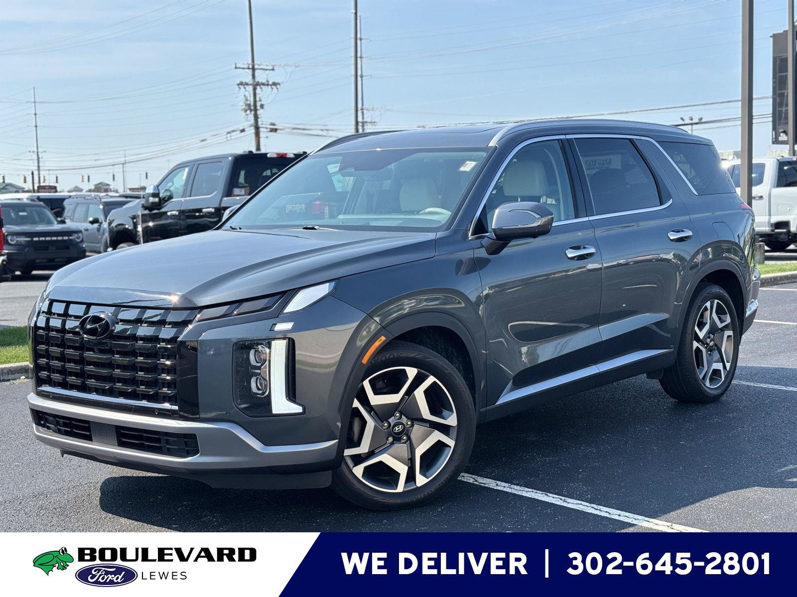 Used 2023 Hyundai Palisade Limited AWD/4WD image 1