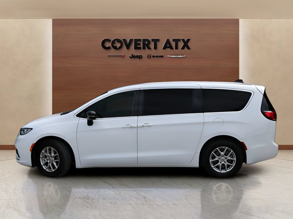 Used 2025 Chrysler Pacifica Select FWD image 2