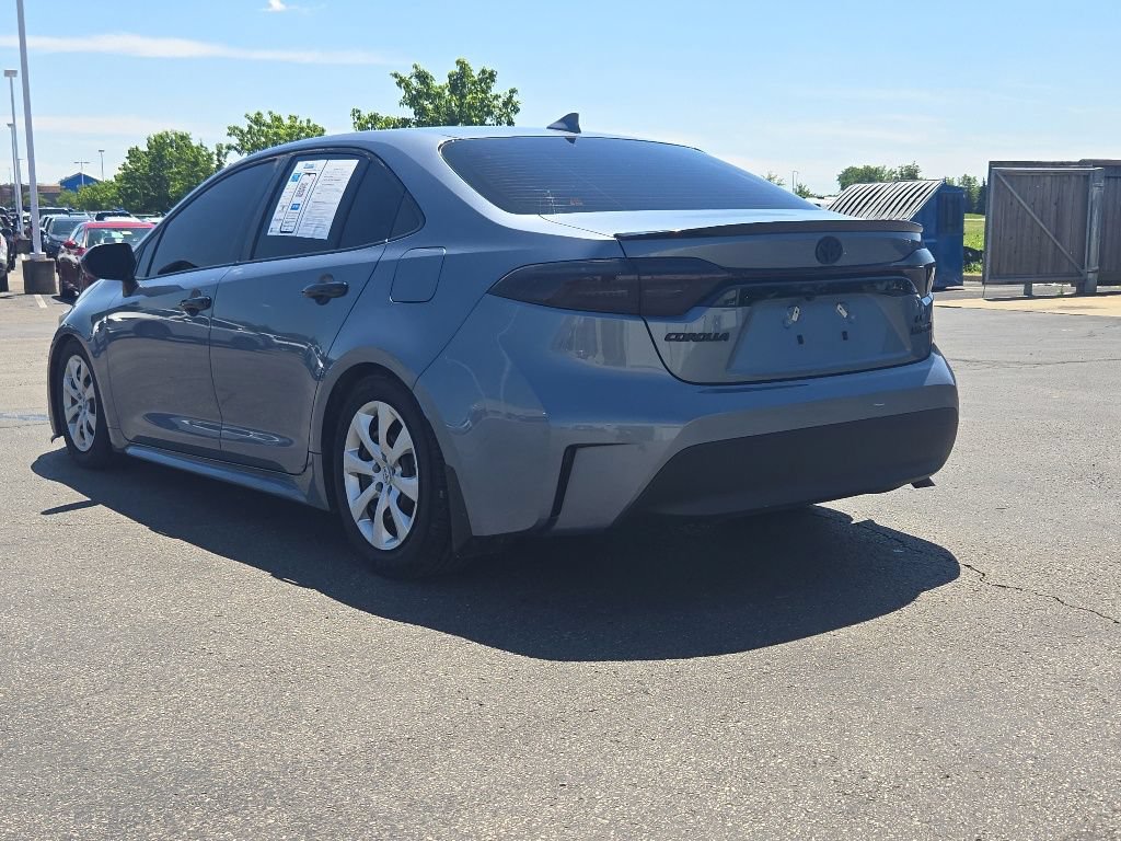 Used 2024 Toyota Corolla LE w/ LE Convenience Package FWD image 5