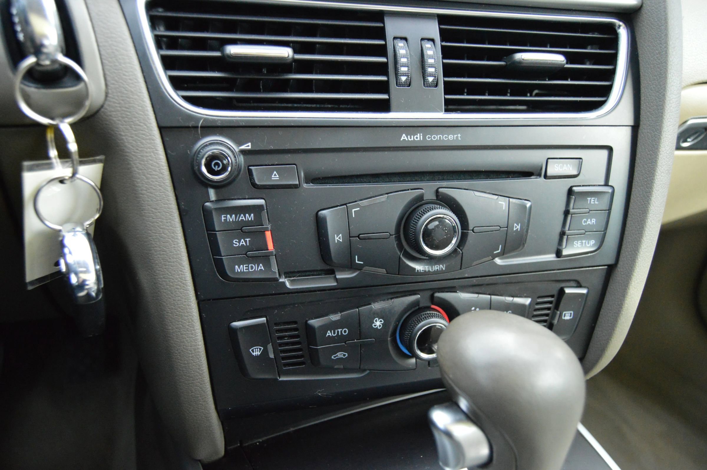 Used 2011 Audi A5 2.0T Premium image 14