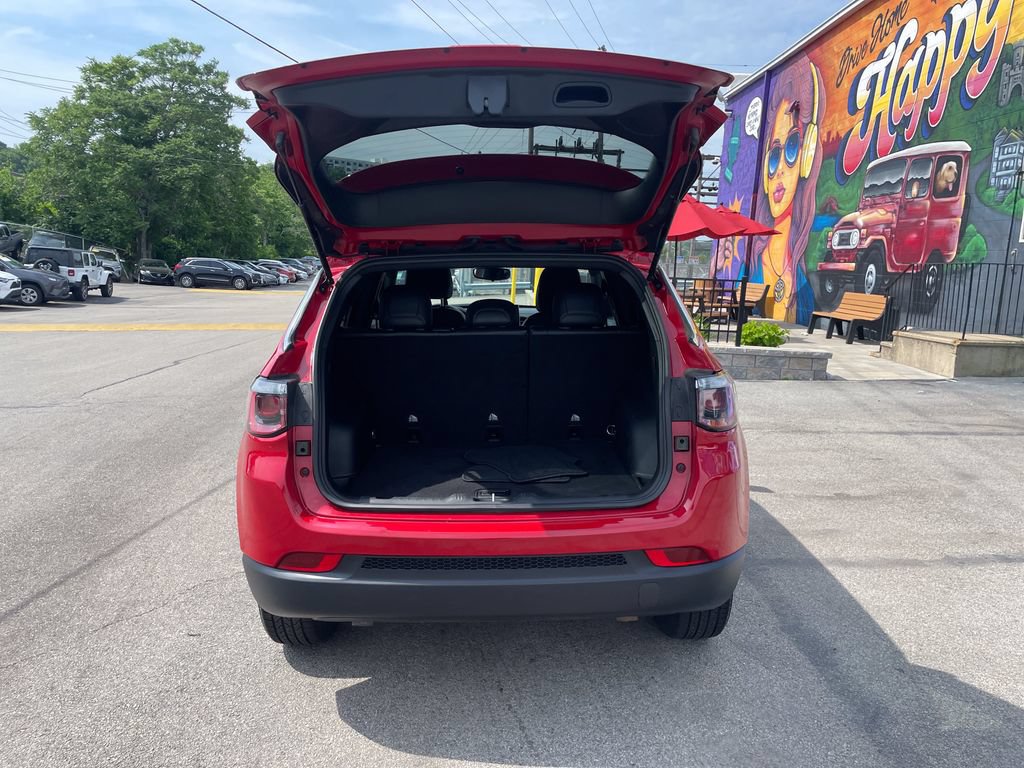 Used 2024 Jeep Compass Latitude AWD/4WD image 13