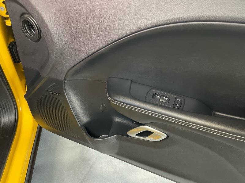 Used 2017 Dodge Challenger SRT w/ Technology Group image 43