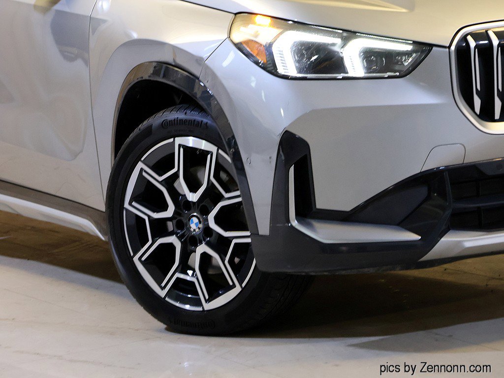 Certified 2023 BMW X1 xDrive28i w/ Premium Package image 3