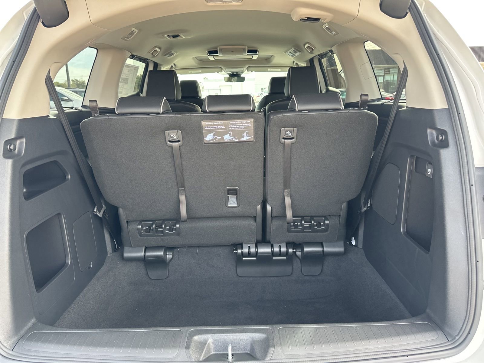 Used 2026 Honda Odyssey Touring image 14