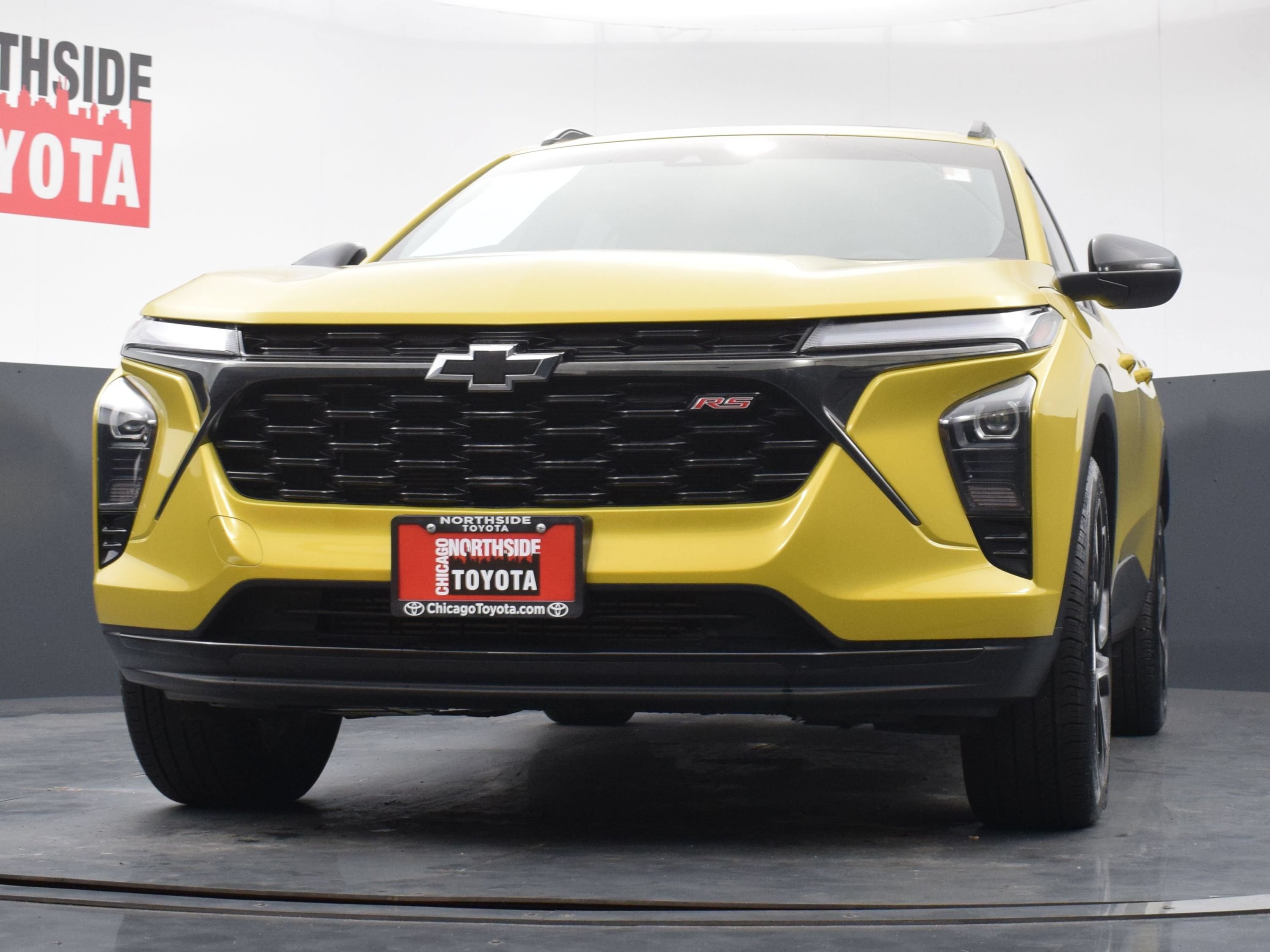 Used 2024 Chevrolet Trax RS w/ Sunroof Package FWD image 33
