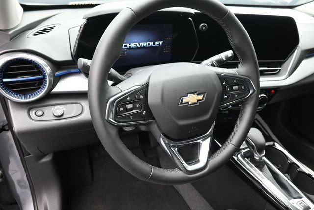 New 2026 Chevrolet Trax LT w/ Driver Confidence Package FWD image 19