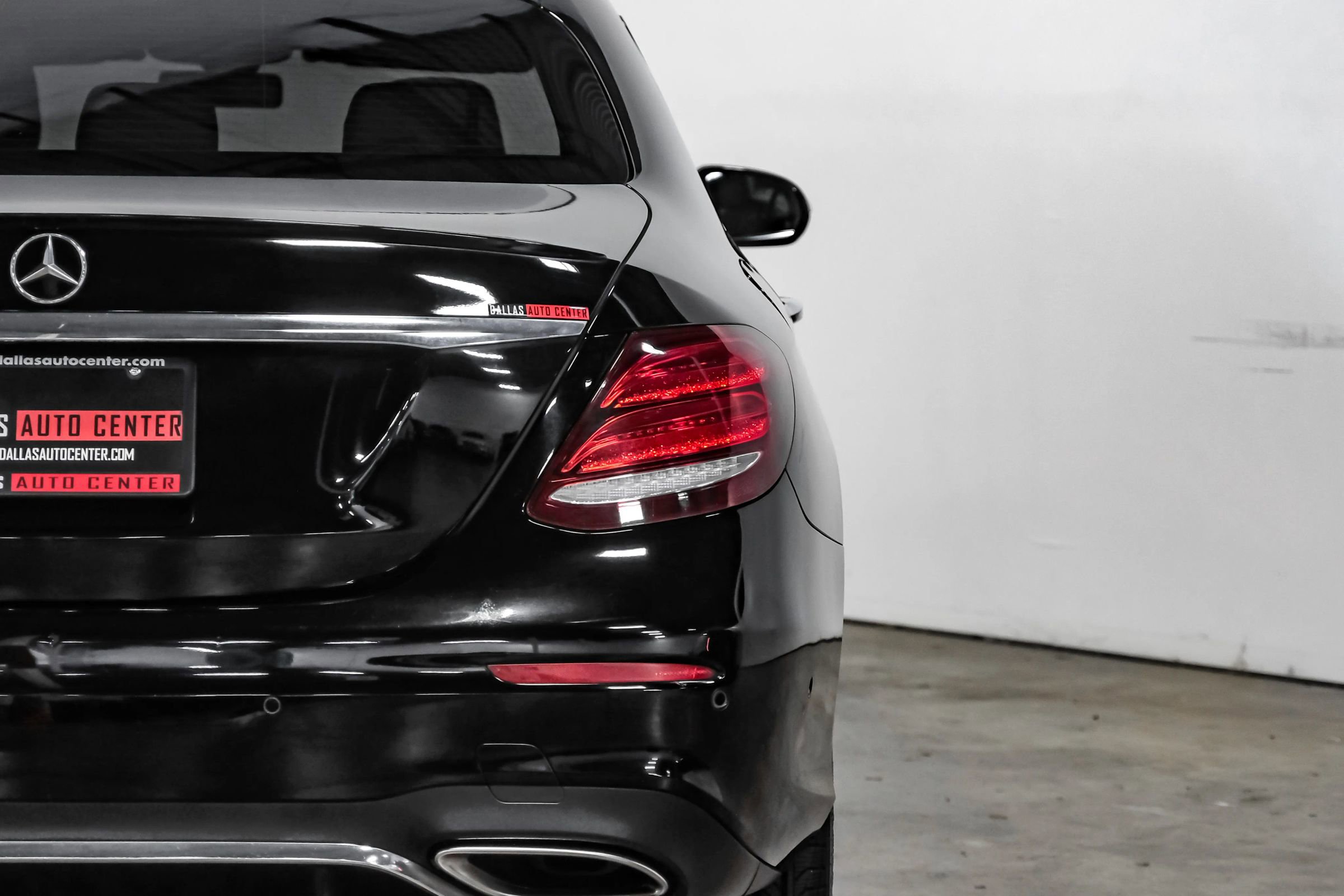 Used 2018 Mercedes-Benz E 300 image 39