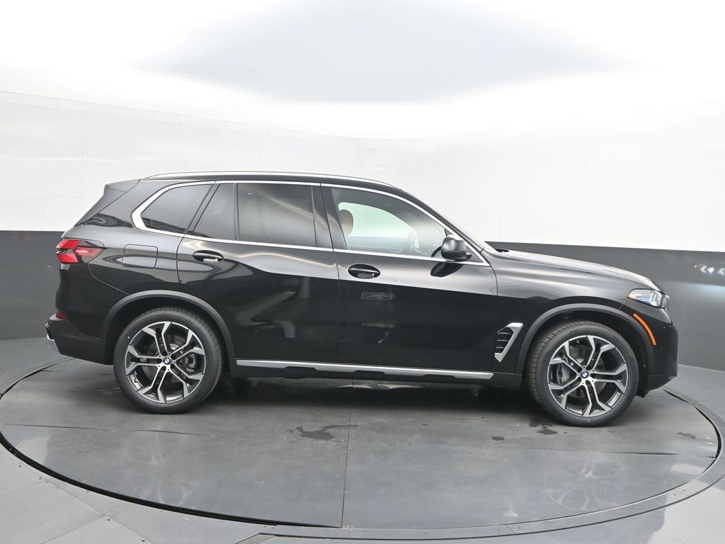 New 2026 BMW X5 xDrive40i AWD/4WD image 8