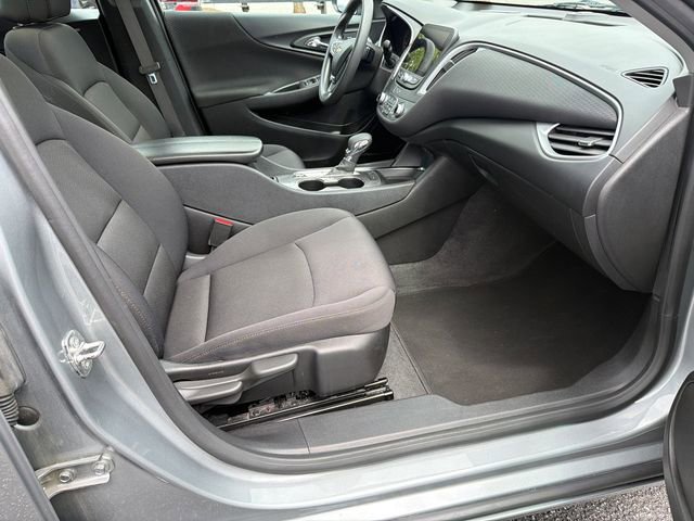 Used 2024 Chevrolet Malibu LT FWD image 13