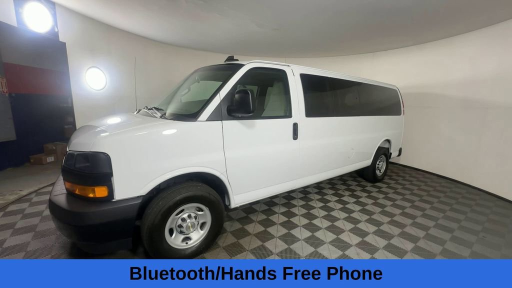 Used 2025 Chevrolet Express 3500 LS RWD image 6