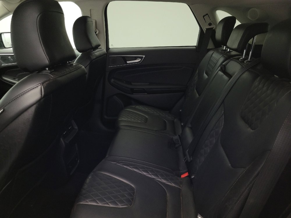 Used 2024 Ford Edge Titanium image 18