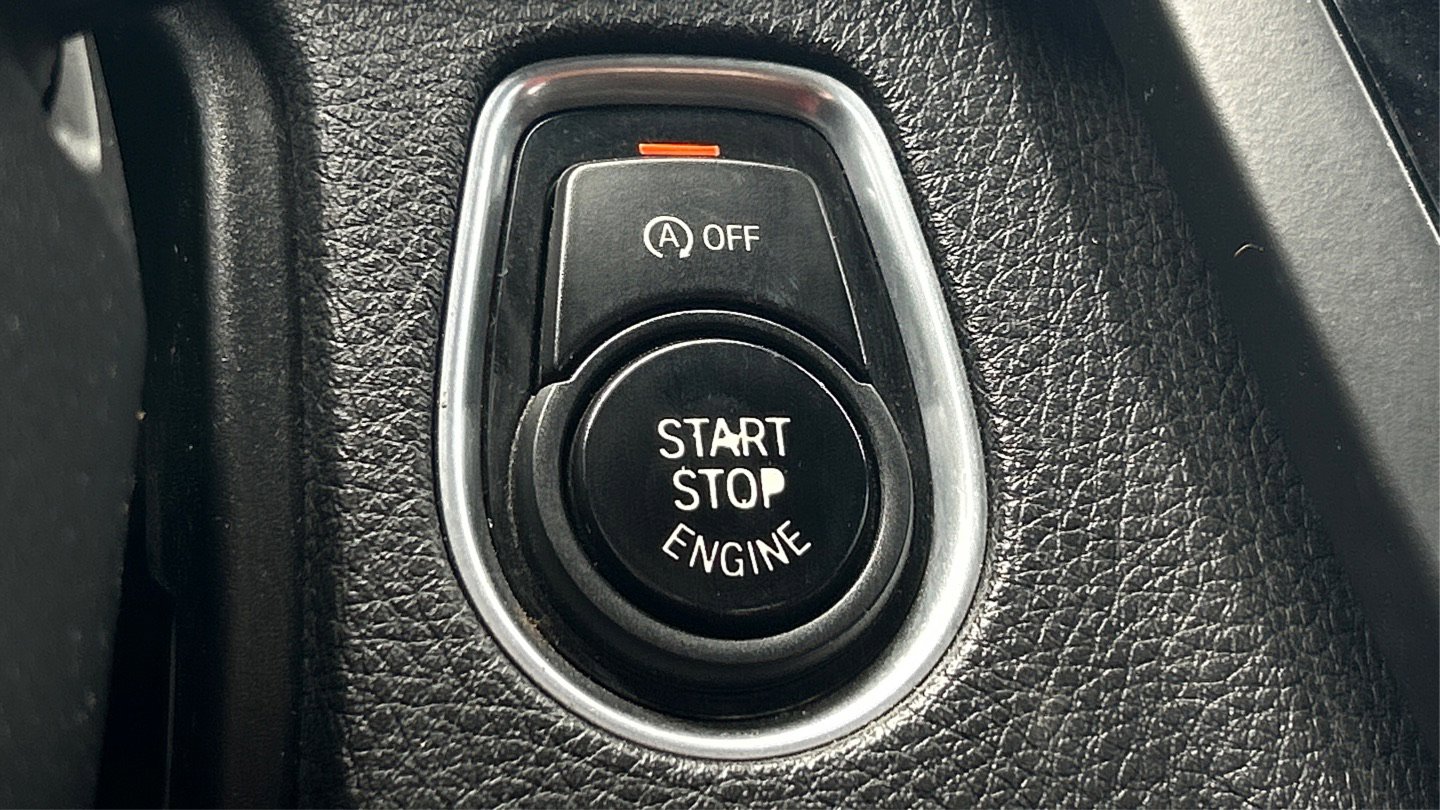 Used 2016 BMW M4 Convertible image 36