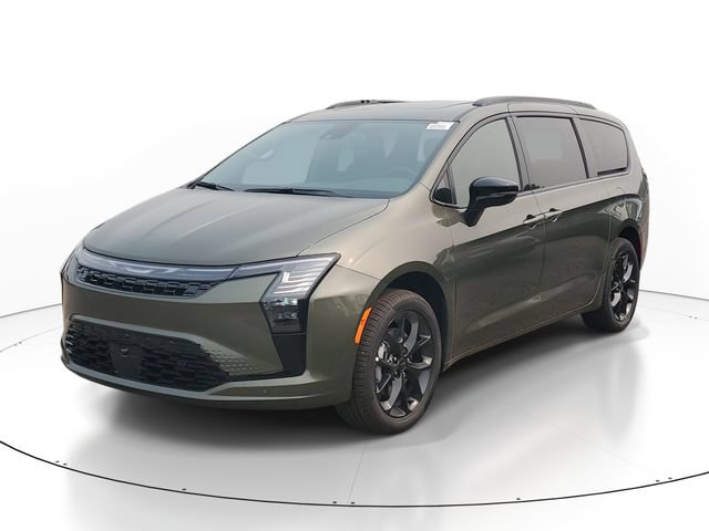New 2027 Chrysler Pacifica Limited w/ Family Tech Group AWD/4WD image 2