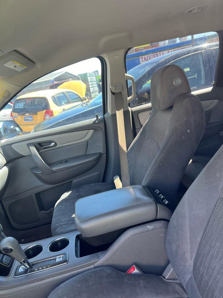 Used 2016 Chevrolet Traverse LS image 8