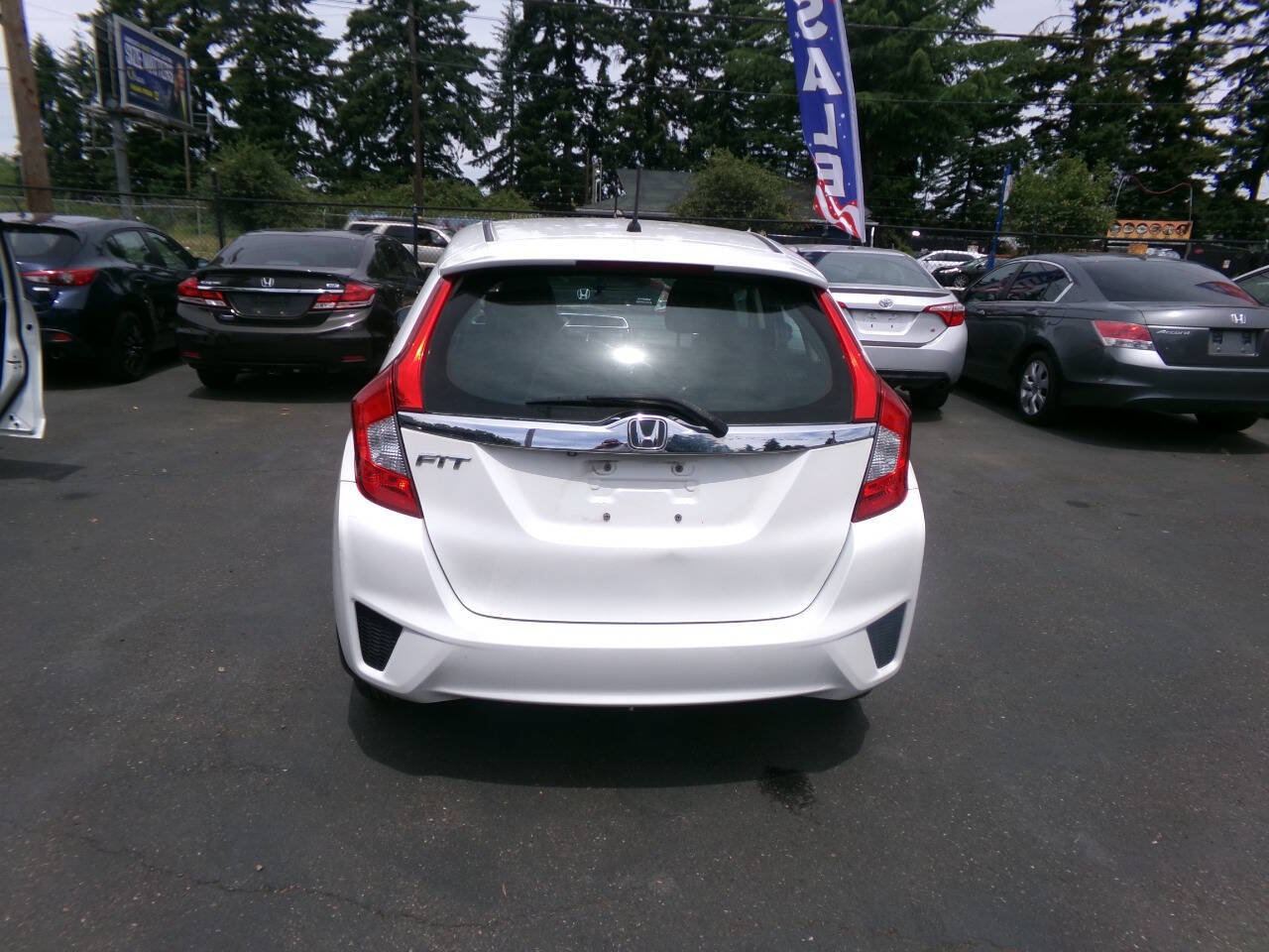 Used 2015 Honda Fit EX image 3