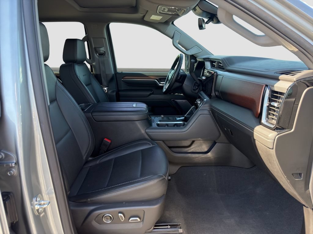 Used 2024 GMC Sierra 2500 Denali w/ Denali Reserve Package AWD/4WD image 18