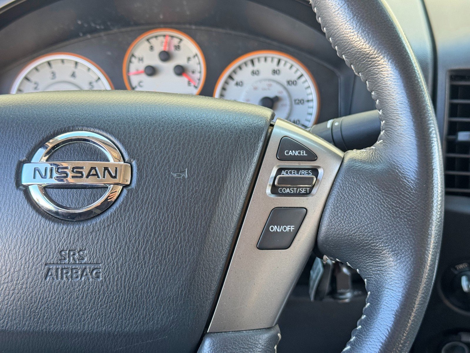 Used 2015 Nissan Titan PRO-4X AWD/4WD image 20