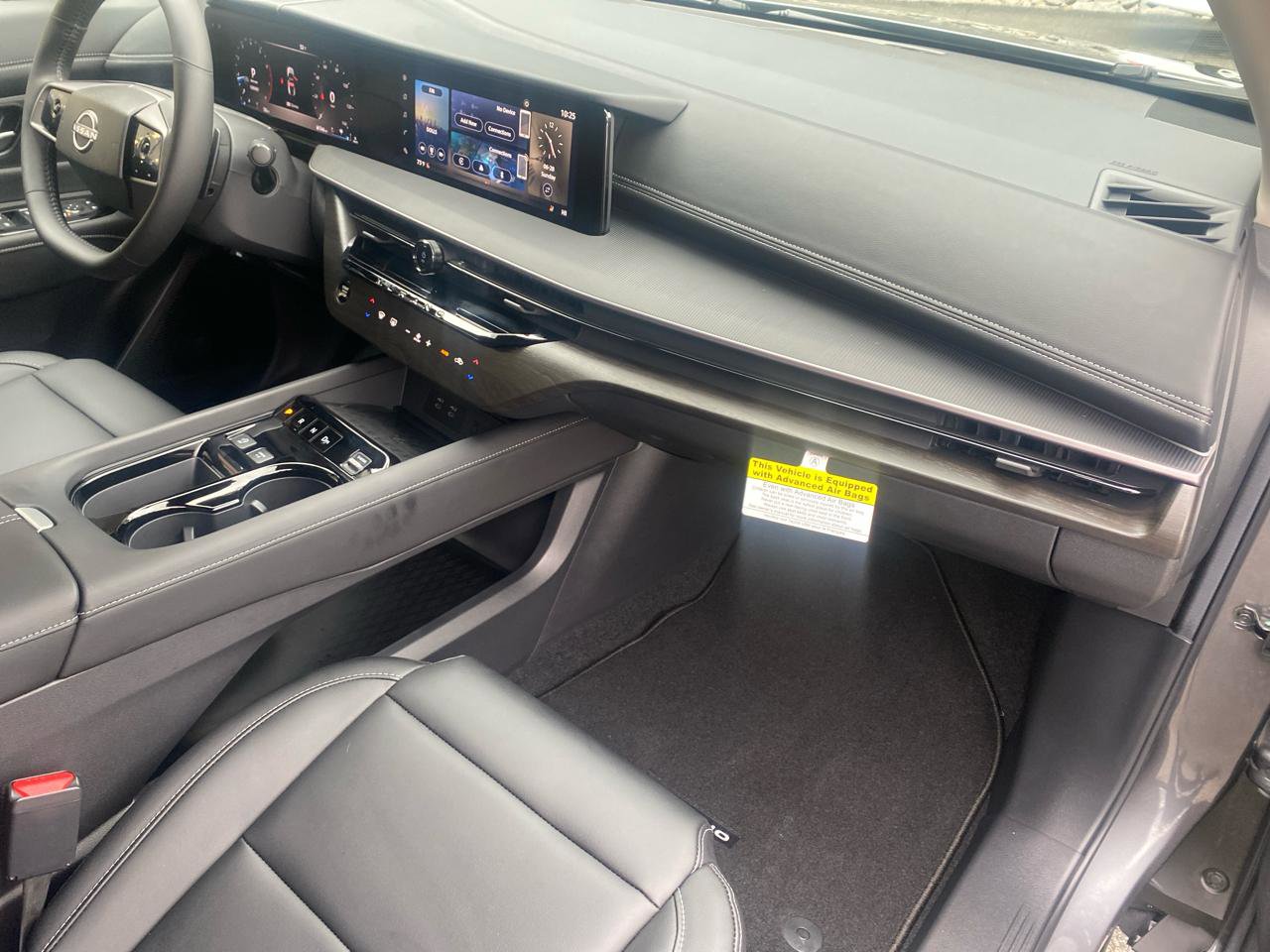 Used 2025 Nissan Murano SV AWD/4WD image 23