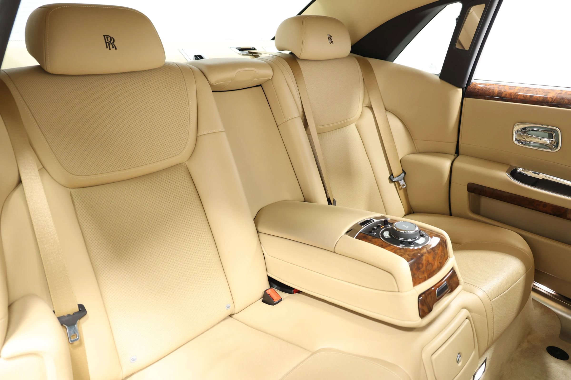 Used 2015 Rolls-Royce Ghost image 87