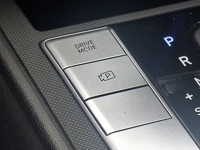 Used 2022 Hyundai Elantra SEL w/ Cargo Package FWD image 23