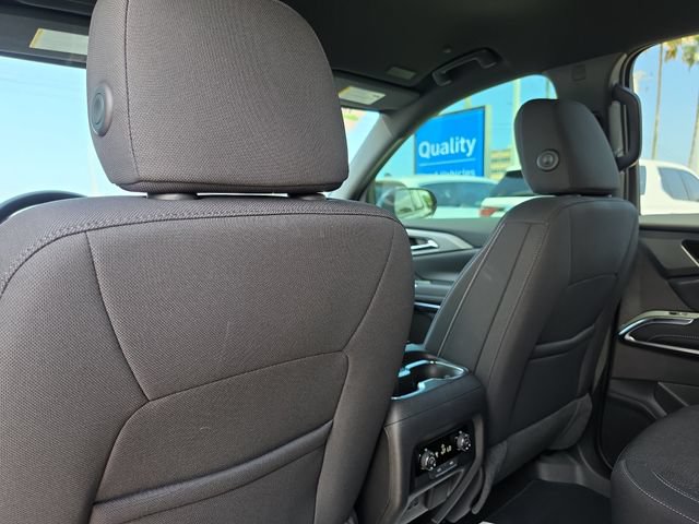 Used 2026 Chevrolet Traverse LT w/ Driver Confidence Package FWD image 11