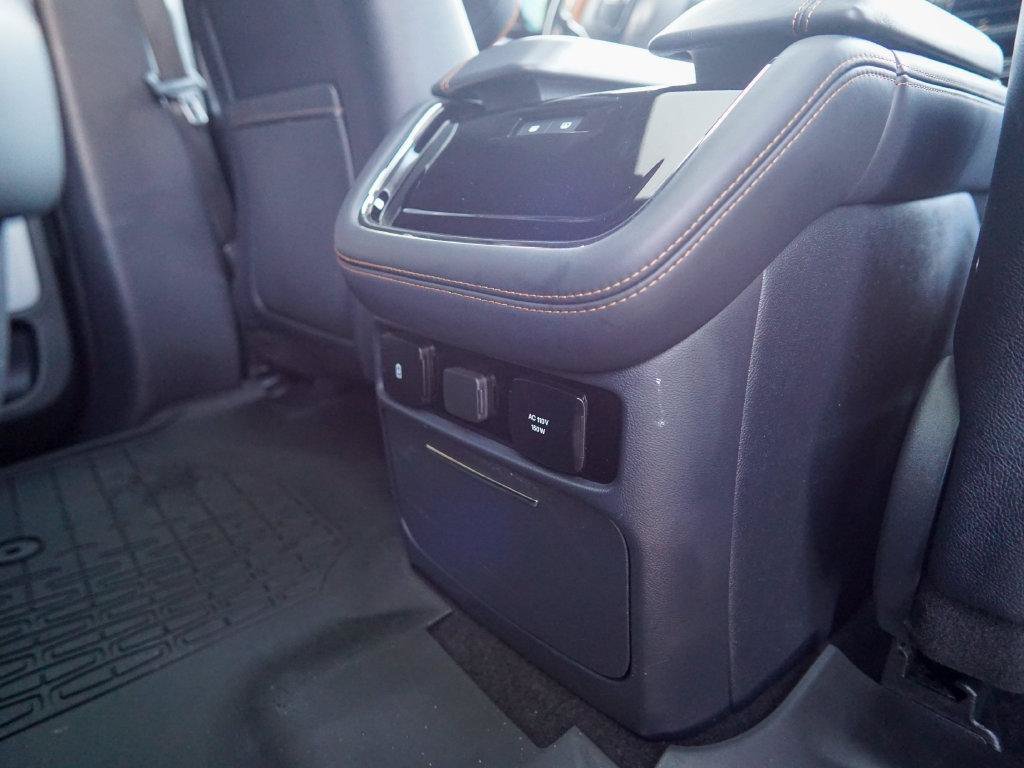 Used 2023 Lincoln Navigator L Black Label AWD/4WD image 41